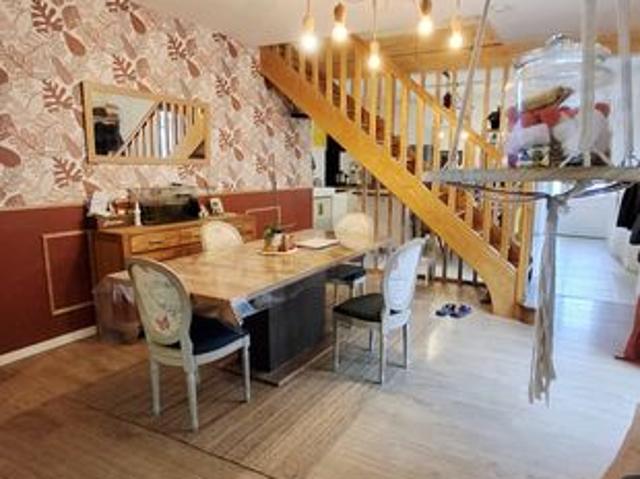 Maison 5 pièces 140 m²