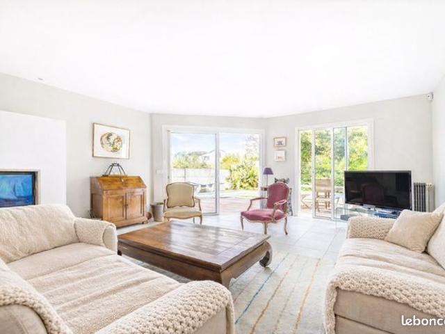 Maison 5 pièces 140 m²