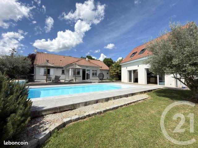 Maison 5 pièces 140 m²