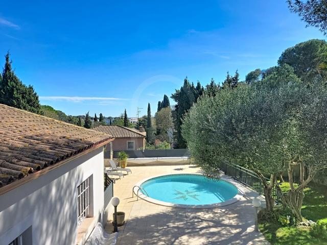 Maison 5 pièces 140 m²