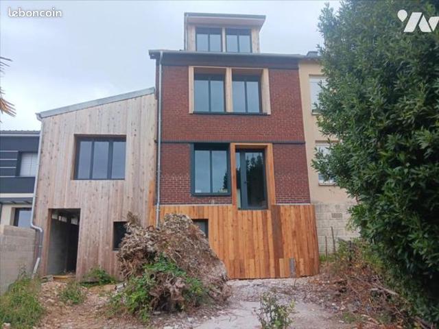 Maison 5 pièces 140 m²