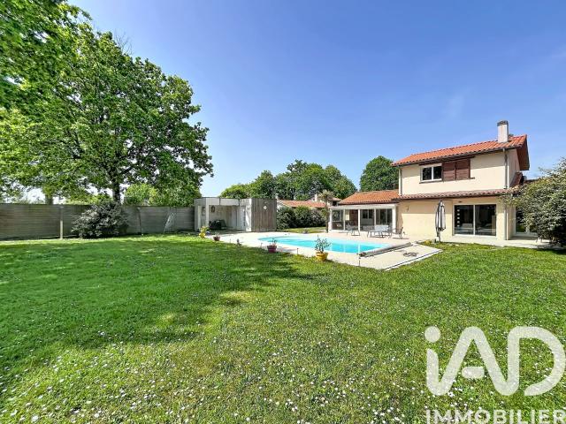 Maison 5 pièces 140 m²
