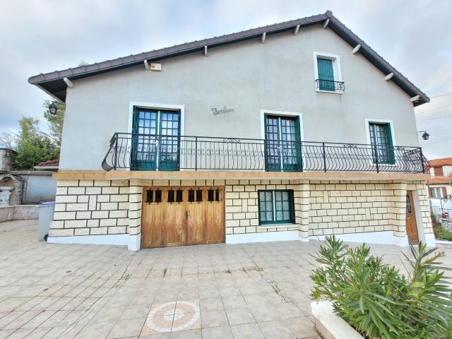 Maison 5 pièces 140 m²