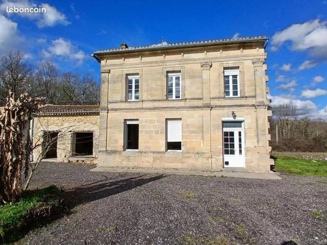 Maison 5 pièces 140 m²
