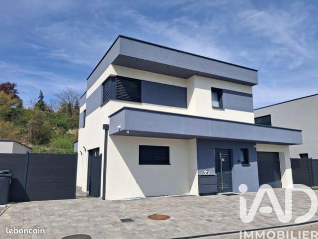Maison 5 pièces 140 m²