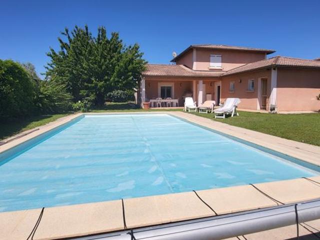 Maison 5 pièces 140 m²