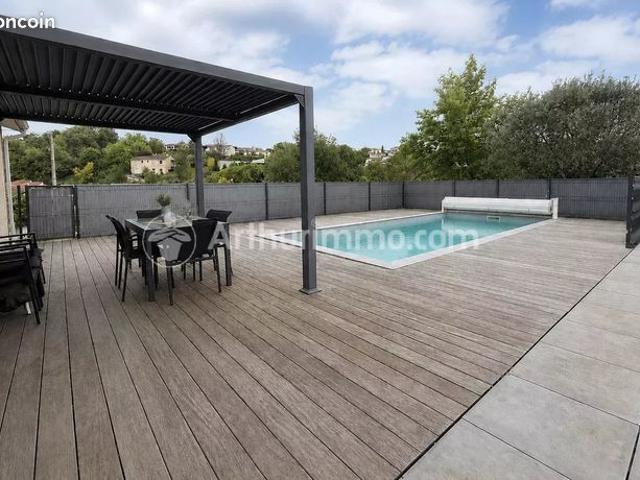 Maison 5 pièces 140 m²