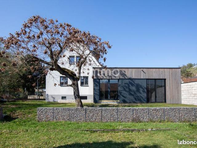Maison 5 pièces 140 m²