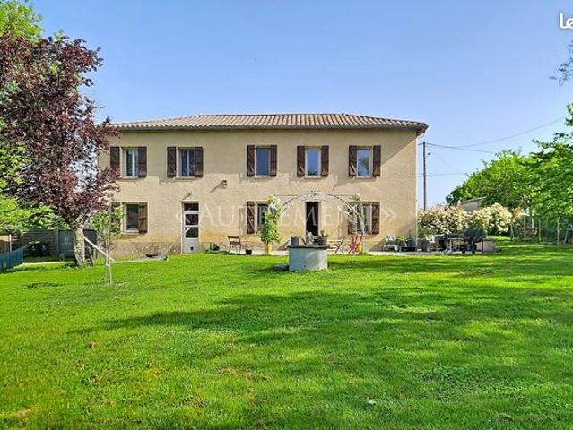 Maison 5 pièces 140 m²