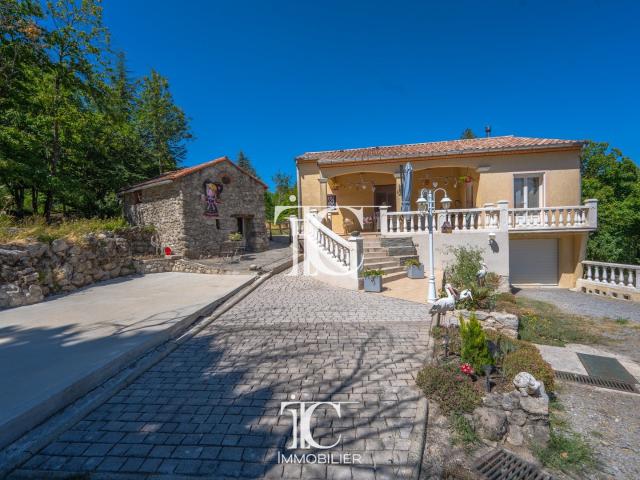 Maison 5 pièces 140 m²