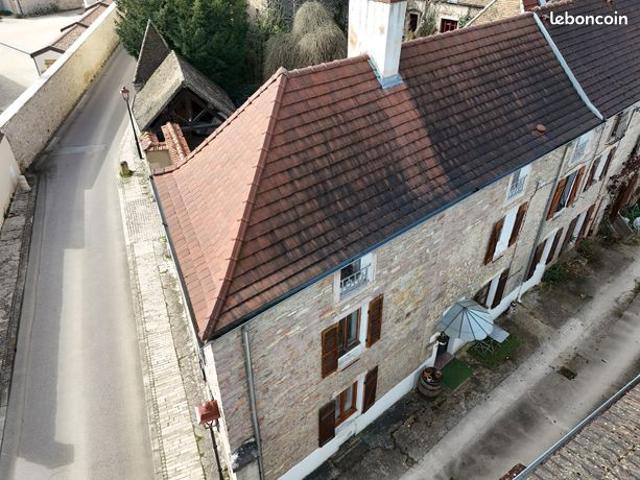 Maison 5 pièces 140 m²