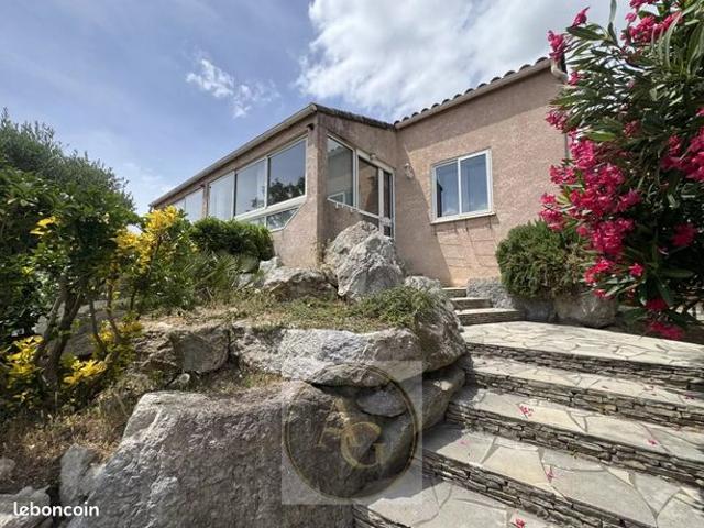 Maison 5 pièces 140 m²