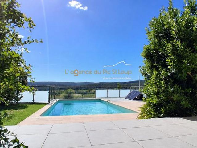 Maison 5 pièces 140 m²