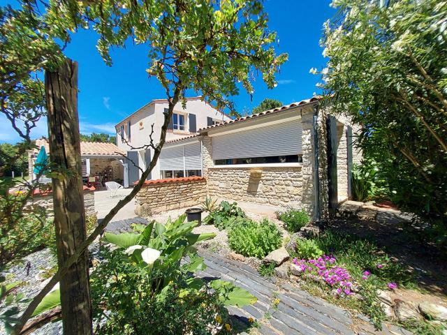 Maison 5 pièces 140 m²