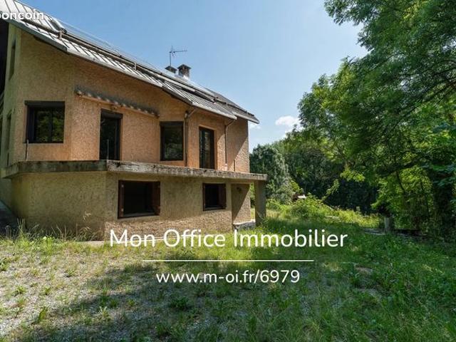 Maison 5 pièces 140 m²
