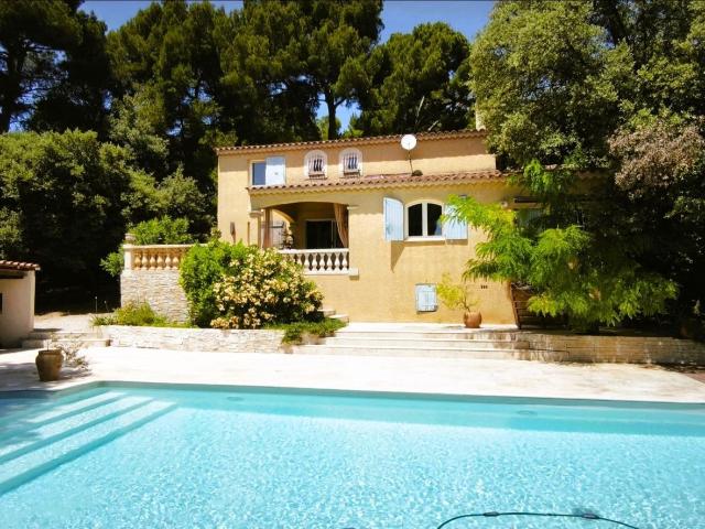 Maison 5 pièces 140 m²