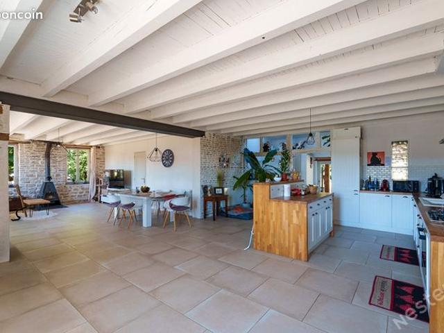 Maison 5 pièces 140 m²
