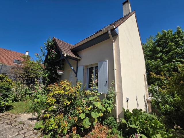Maison 5 pièces 140 m²