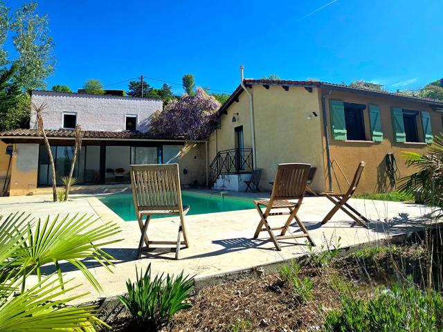 Maison 5 pièces 140 m²