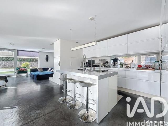 Maison 5 pièces 140 m²