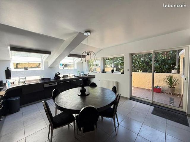 Maison 5 pièces 140 m²