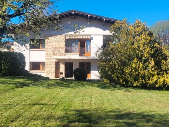 Maison 5 pièces 140 m²