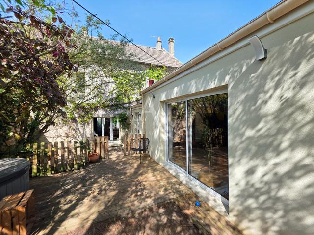 Maison 5 pièces 140 m²