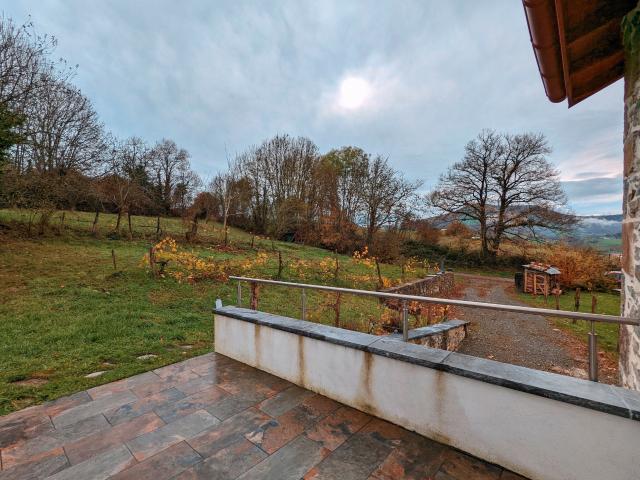 Maison 5 pièces, 140 m² à louer à Armendarits 64640