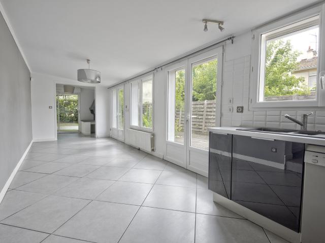 Maison 5 pièces, 140 m² à louer à Bruges 33520
