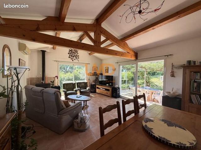 Maison 5 pièces 141 m²