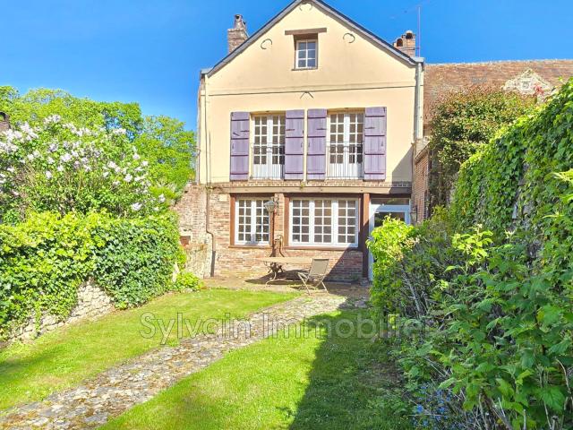 Maison 5 pièces 141 m²