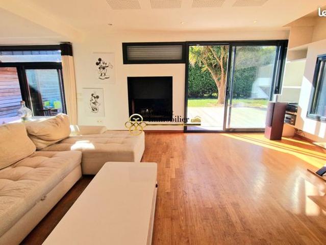 Maison 5 pièces 141 m²