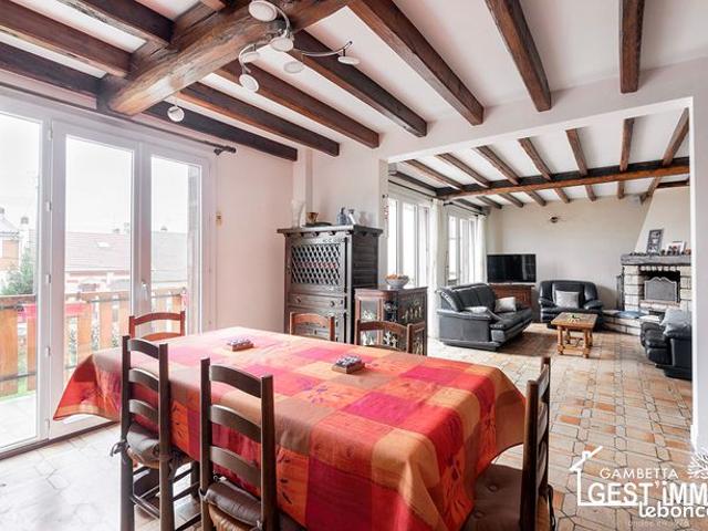 Maison 5 pièces 141 m²