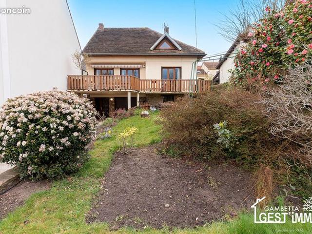 Maison 5 pièces 141 m²