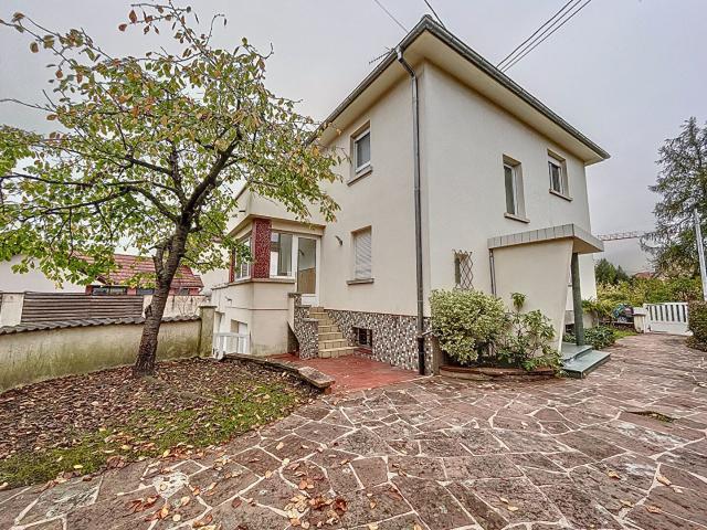 Maison 5 pièces 141 m²