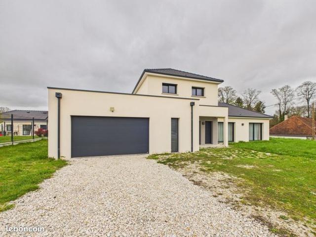 Maison 5 pièces 141 m²