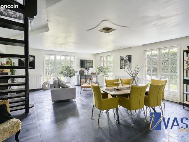Maison 5 pièces 141 m²
