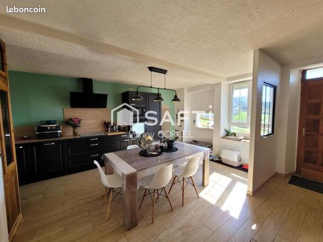 Maison 5 pièces 141 m²