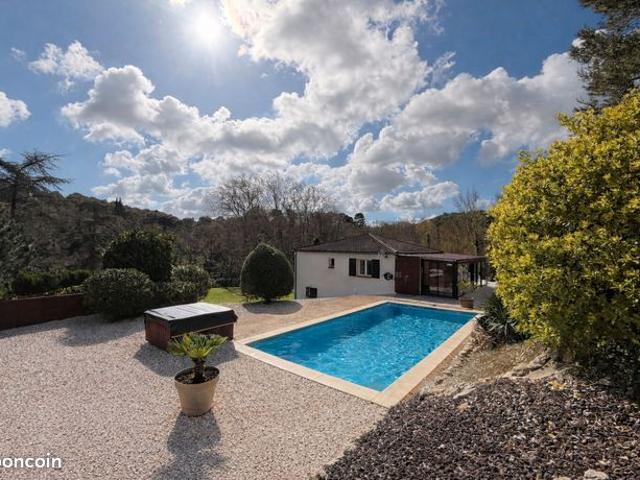 Maison 5 pièces 141 m²