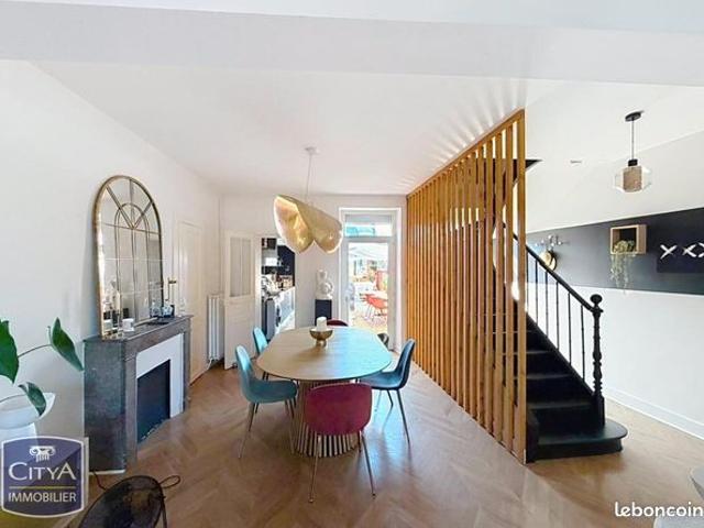 Maison 5 pièces 141 m²