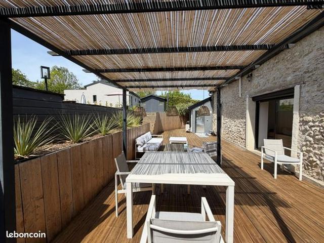 Maison 5 pièces 141 m²