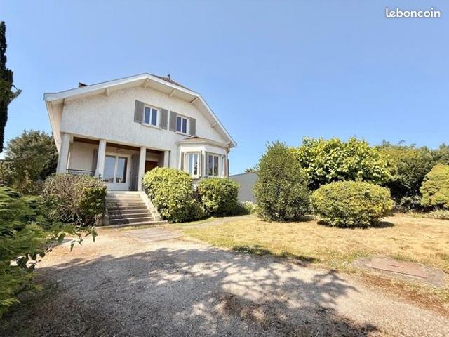 Maison 5 pièces 141 m²