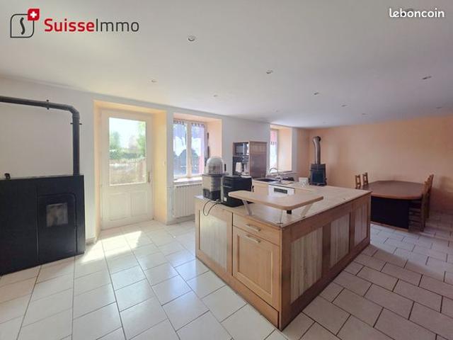 Maison 5 pièces 141 m²