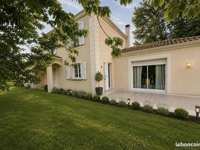 Maison 5 pièces 141 m²