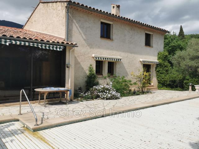 Maison 5 pièces 141 m²