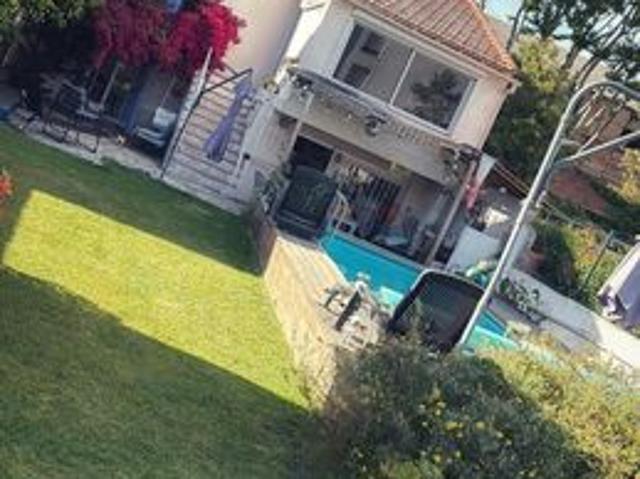 Maison 5 pièces 141 m²