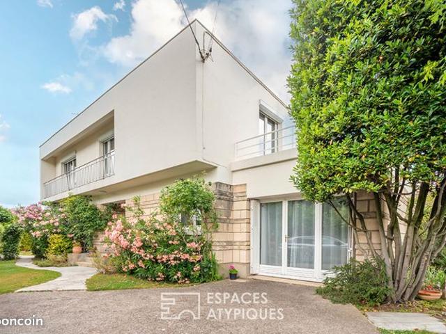 Maison 5 pièces 141 m²