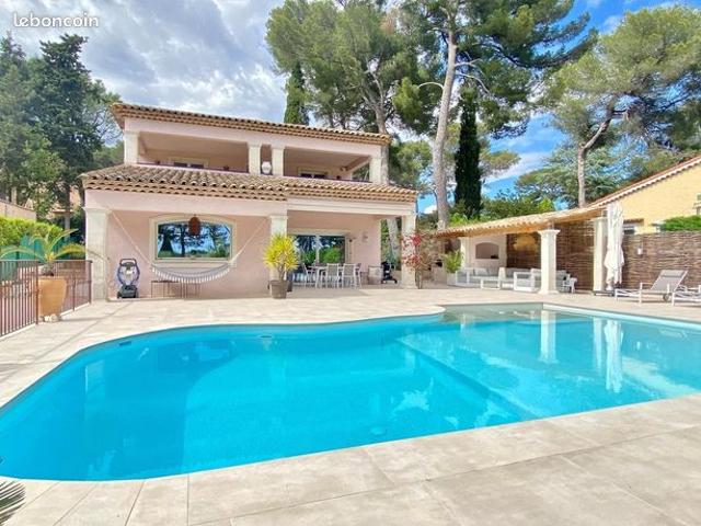Maison 5 pièces 141 m²