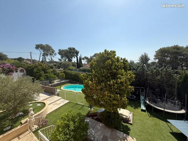 Maison 5 pièces 141 m²