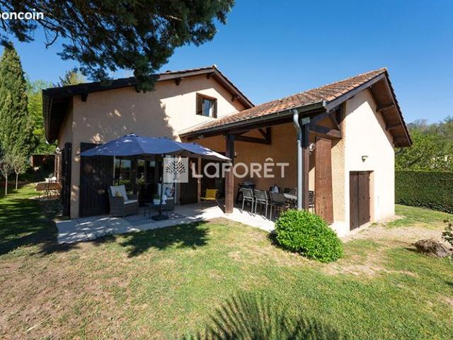 Maison 5 pièces 141 m²